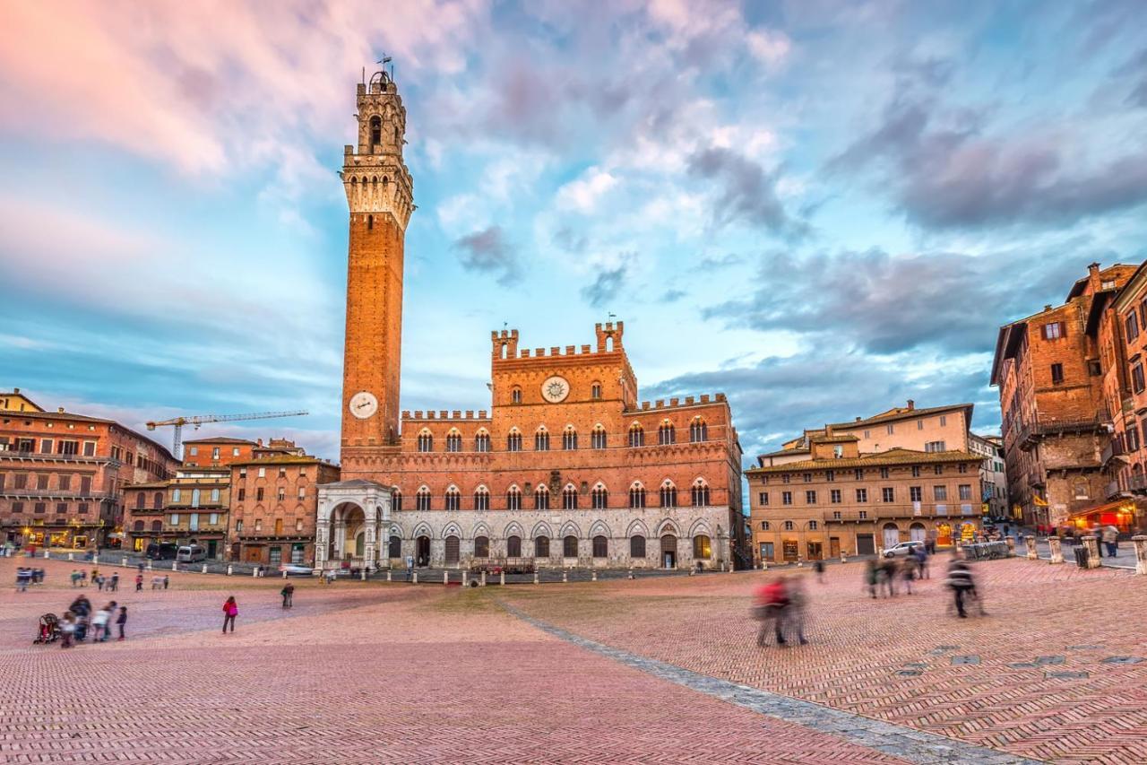 Sisters' Home - Appartamento Nel Centro Storico Con Terrazzo, Aria Condizionata E Vasca Da Bagno Siena Exteriér fotografie