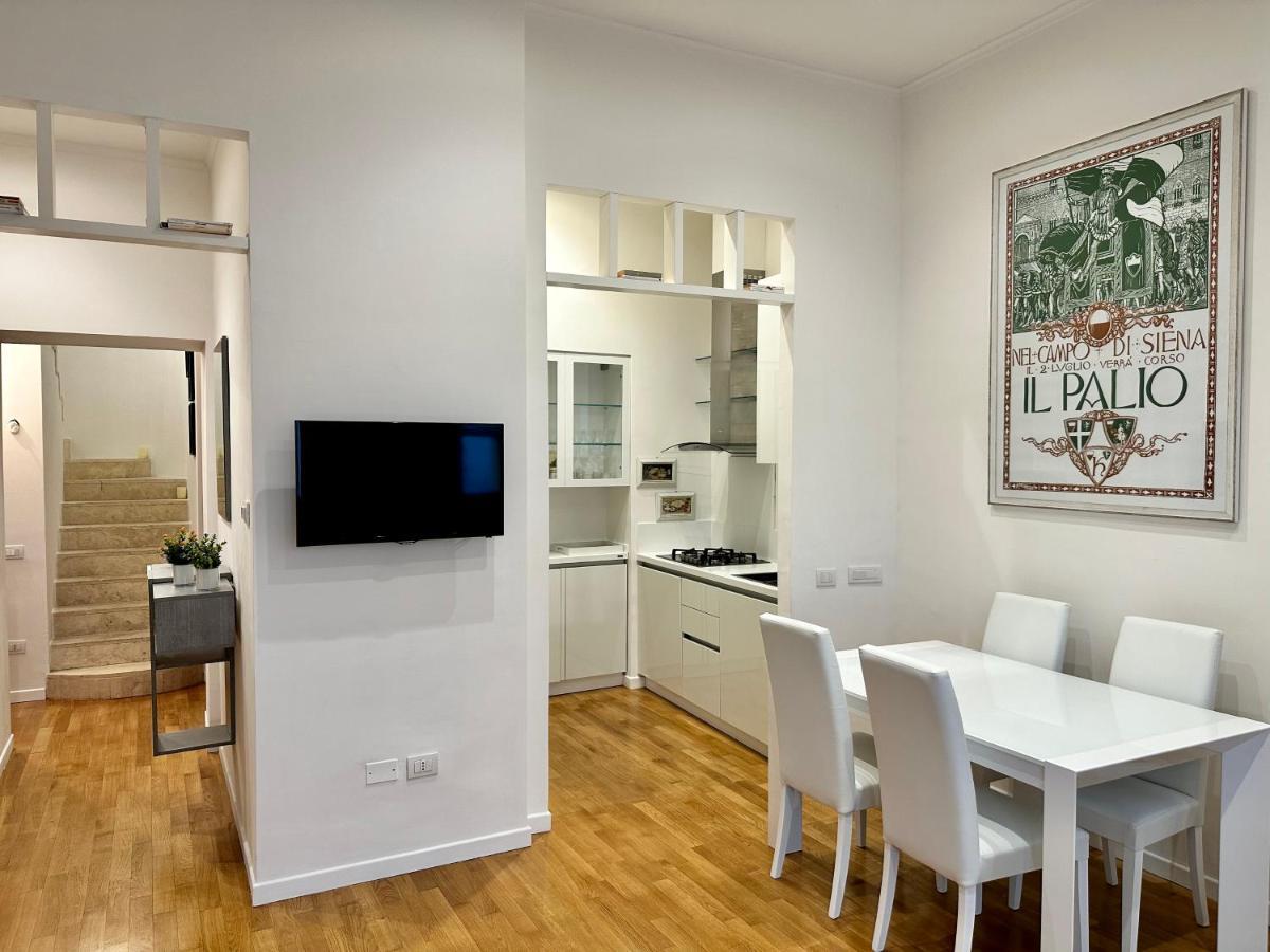 Sisters' Home - Appartamento Nel Centro Storico Con Terrazzo, Aria Condizionata E Vasca Da Bagno Siena Exteriér fotografie